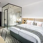 Chuchle Arena Hotel